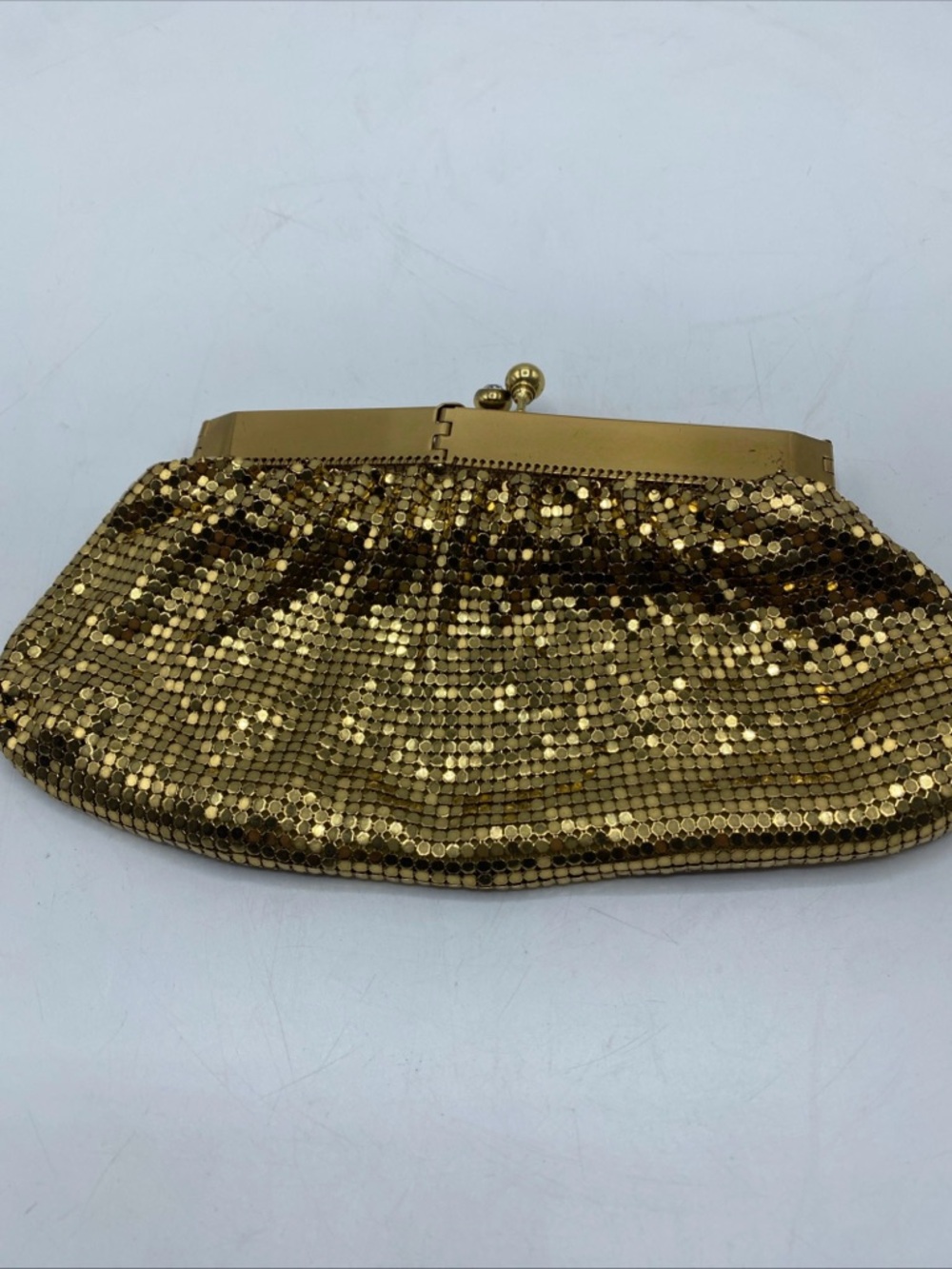 Vintage Gold Mesh Coin Purse Clutch Old Money Kiss Lock Clasp 4x8” Classic 1950s